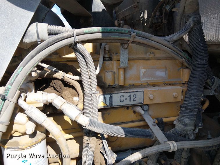 image for item DT6276 2000 Kenworth W900B truck cab and chassis