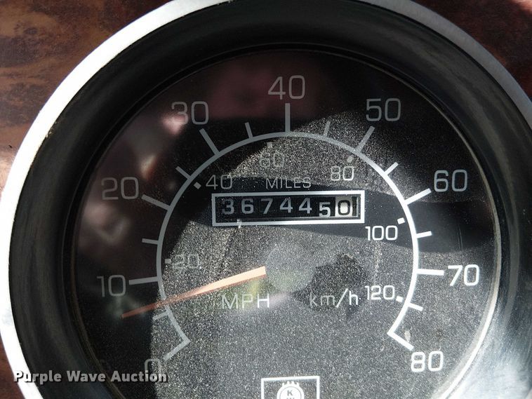 image for item DT6276 2000 Kenworth W900B truck cab and chassis