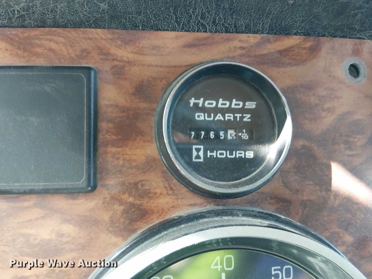 image for item DT6276 2000 Kenworth W900B truck cab and chassis