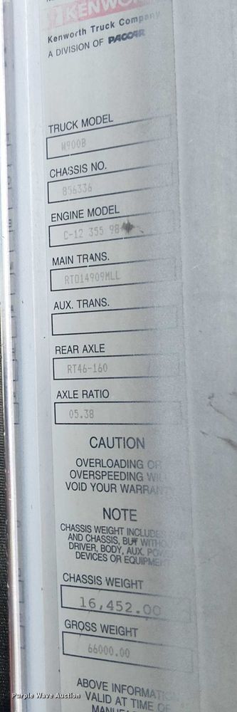 image for item DT6276 2000 Kenworth W900B truck cab and chassis