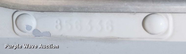 image for item DT6276 2000 Kenworth W900B truck cab and chassis