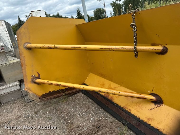 image for item DT6292 24' W wheel loader snow pusher