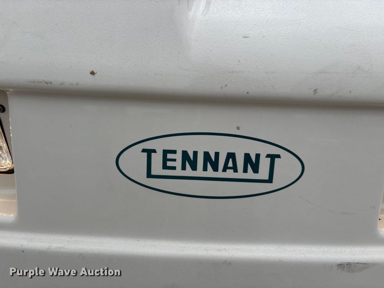 image for item DU1402 Tennant 7400 floor scrubber