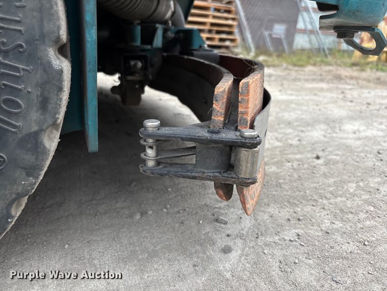 image for item DU1402 Tennant 7400 floor scrubber