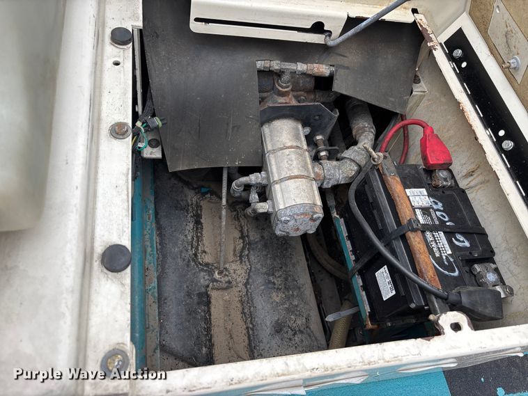 image for item DU1402 Tennant 7400 floor scrubber