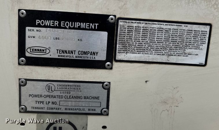 image for item DU1402 Tennant 7400 floor scrubber