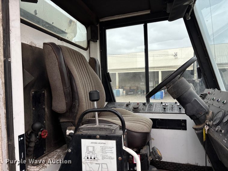 image for item DU1404 2024 Johnson V3000SP street sweeper