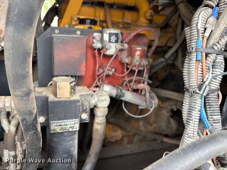 image for item DU1404 2024 Johnson V3000SP street sweeper