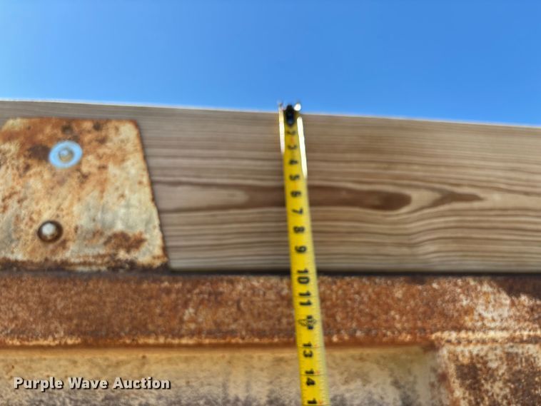 image for item DU1413 1988 Freightliner FLC dump truck