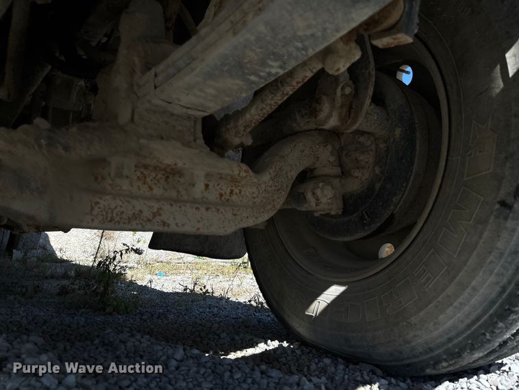 image for item DU1413 1988 Freightliner FLC dump truck