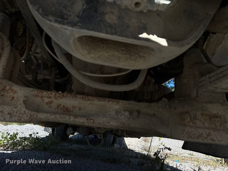 image for item DU1413 1988 Freightliner FLC dump truck