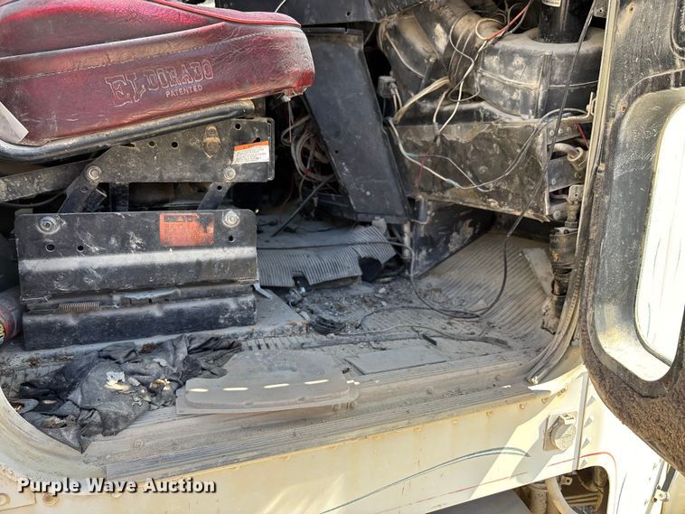 image for item DU1413 1988 Freightliner FLC dump truck