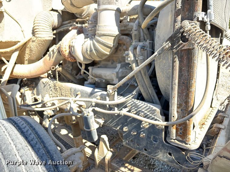 image for item DU1413 1988 Freightliner FLC dump truck