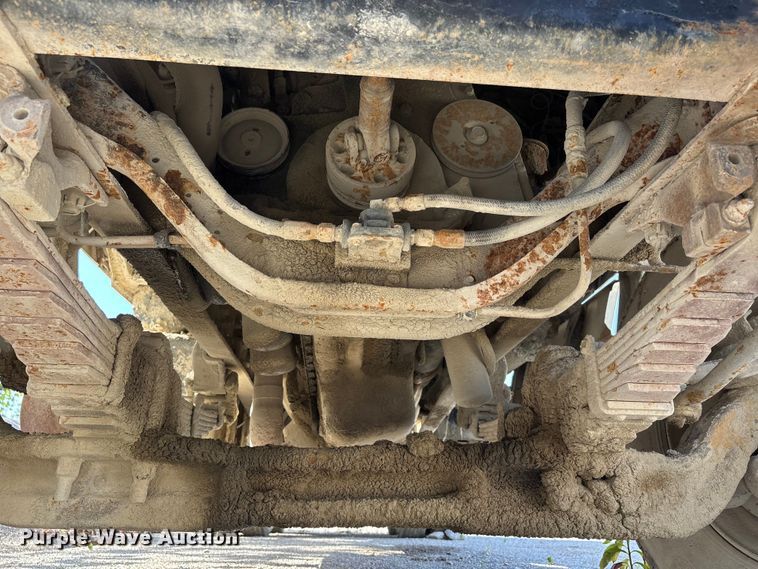 image for item DU1414 1985 Ford 9000 water truck