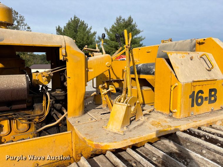 image for item DU1415 1958 Allis-Chalmers 16B dozer