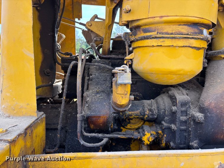 image for item DU1415 1958 Allis-Chalmers 16B dozer