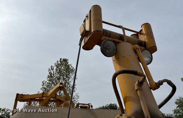 image for item DU1416 1958 Allis-Chalmers 16B cable plow