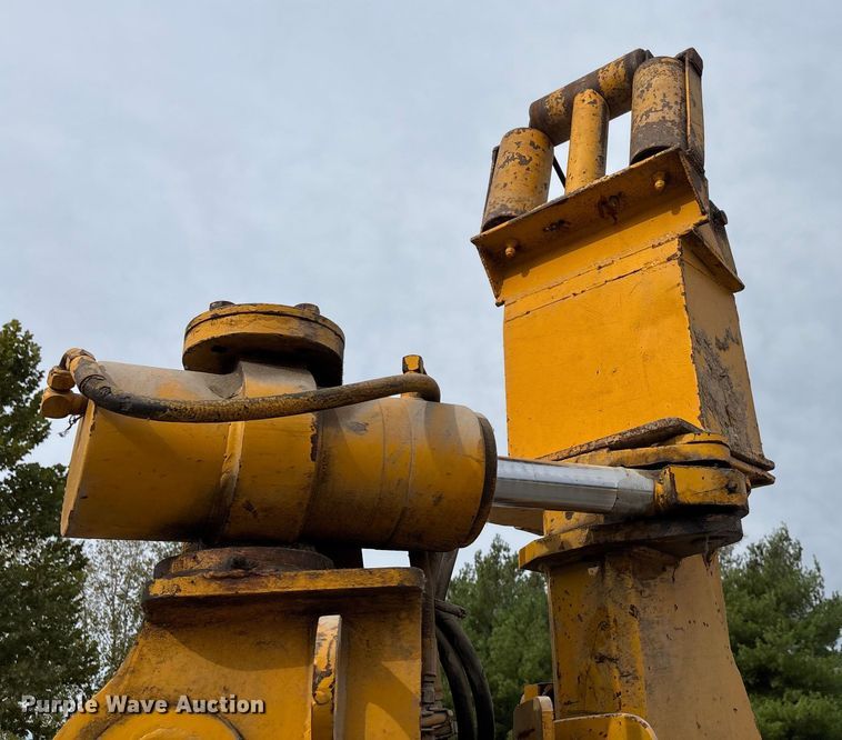 image for item DU1416 1958 Allis-Chalmers 16B cable plow