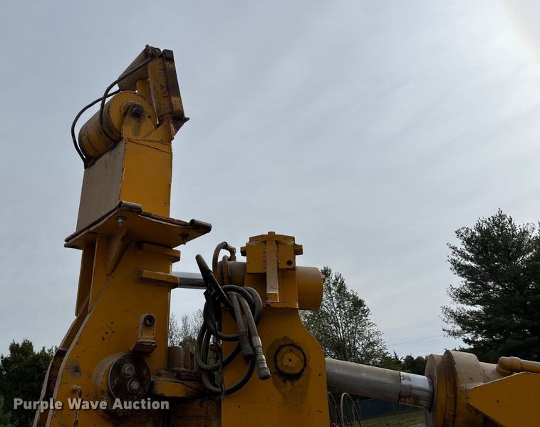 image for item DU1416 1958 Allis-Chalmers 16B cable plow