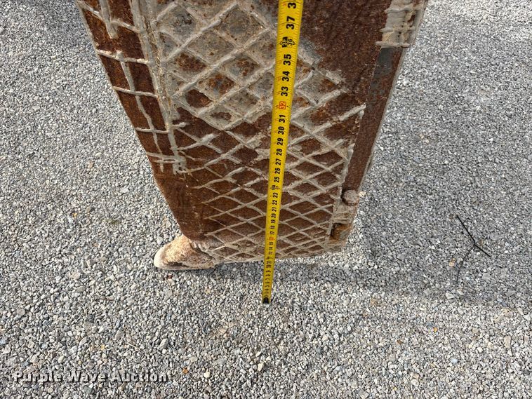 image for item DU1416 1958 Allis-Chalmers 16B cable plow