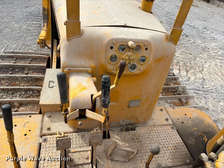 image for item DU1416 1958 Allis-Chalmers 16B cable plow