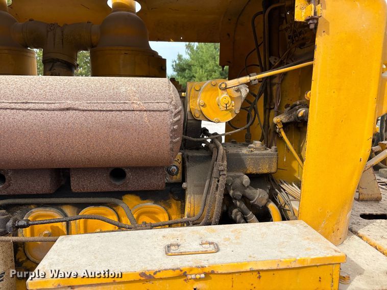 image for item DU1416 1958 Allis-Chalmers 16B cable plow