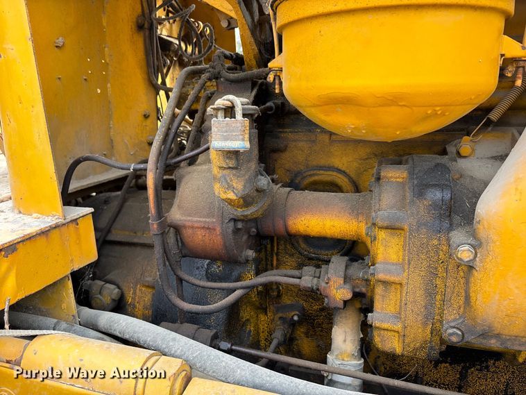 image for item DU1416 1958 Allis-Chalmers 16B cable plow