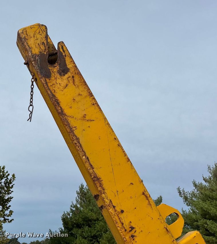 image for item DU1417 1958 Allis-Chalmers 16B cable plow