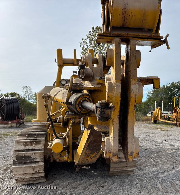 image for item DU1417 1958 Allis-Chalmers 16B cable plow