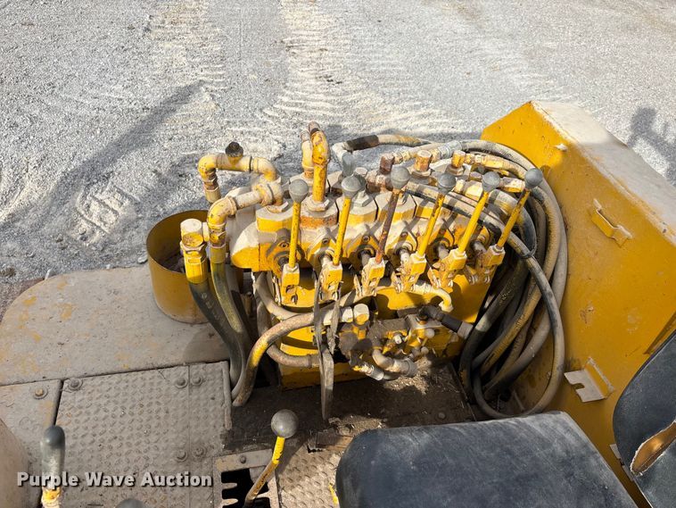 image for item DU1417 1958 Allis-Chalmers 16B cable plow