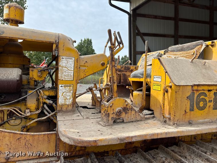 image for item DU1418 1958 Allis-Chalmers 16B dozer