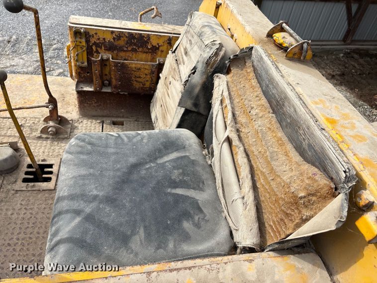 image for item DU1418 1958 Allis-Chalmers 16B dozer