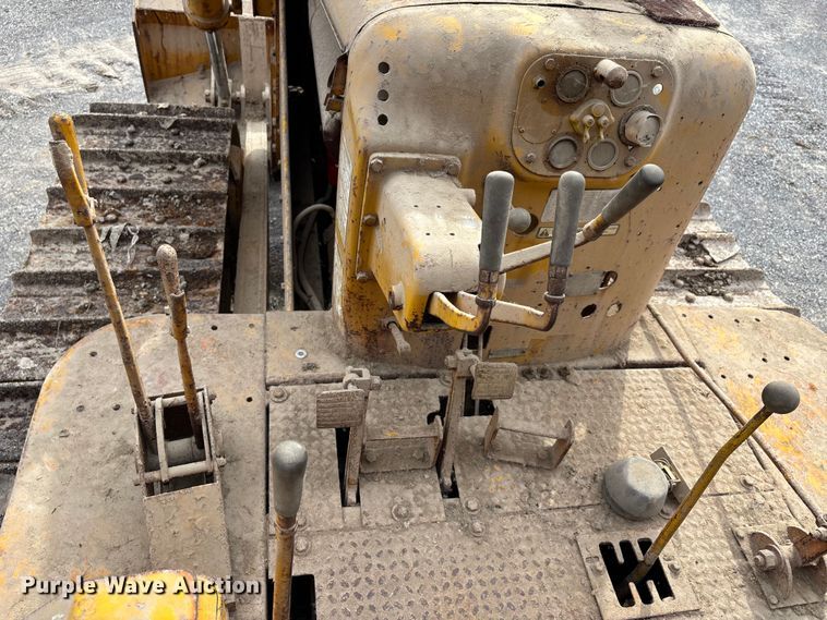 image for item DU1418 1958 Allis-Chalmers 16B dozer