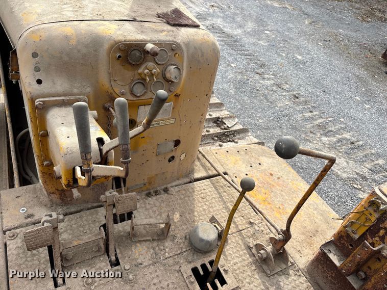 image for item DU1418 1958 Allis-Chalmers 16B dozer