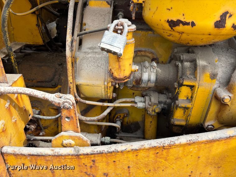 image for item DU1418 1958 Allis-Chalmers 16B dozer