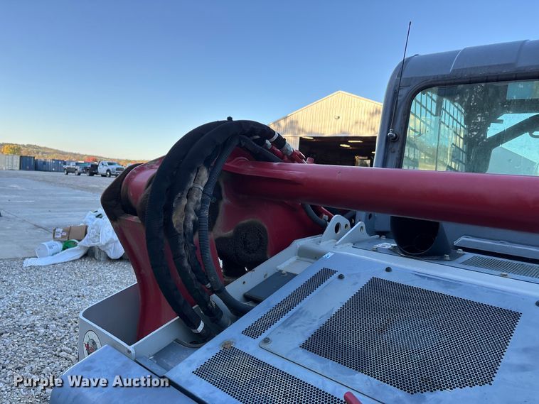 image for item DU1485 2021 Takeuchi TL12V2 tracked skid steer loader