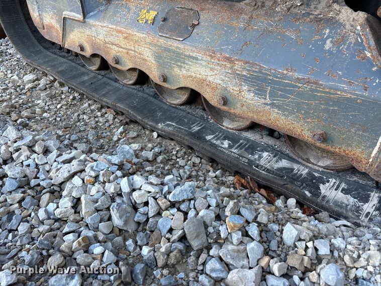 image for item DU1485 2021 Takeuchi TL12V2 tracked skid steer loader