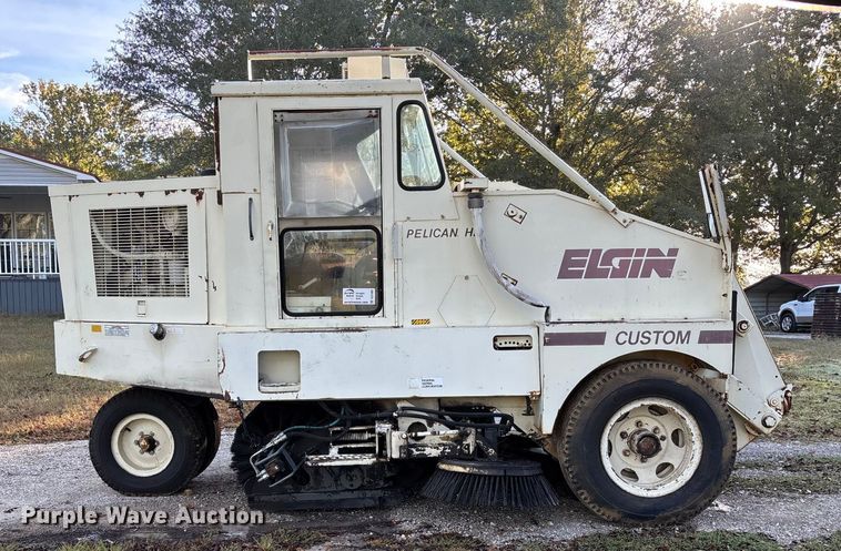image for item DU1492 Elgin Pelican HH sweeper