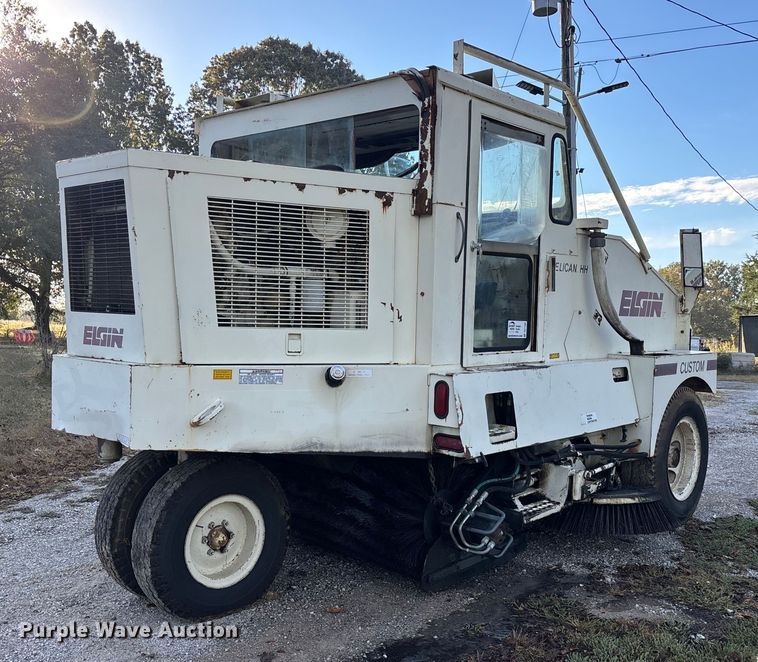 image for item DU1492 Elgin Pelican HH sweeper