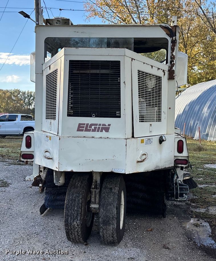 image for item DU1492 Elgin Pelican HH sweeper