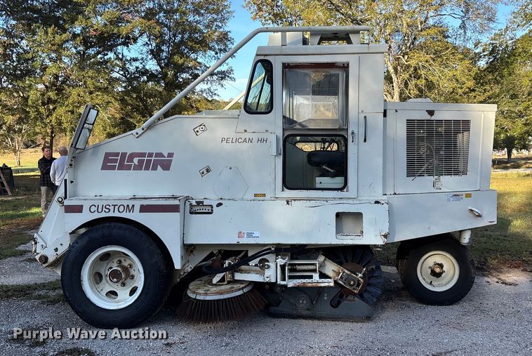 image for item DU1492 Elgin Pelican HH sweeper
