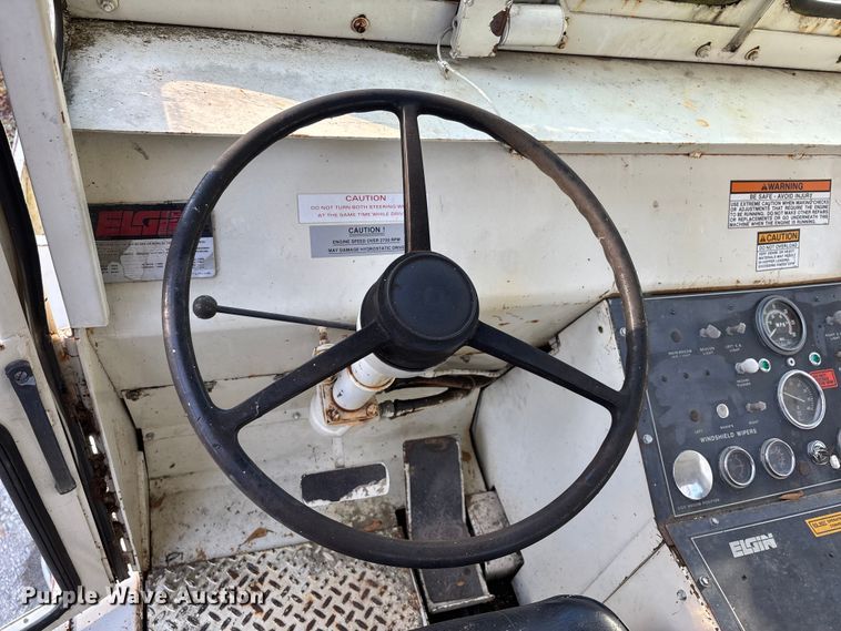 image for item DU1492 Elgin Pelican HH sweeper