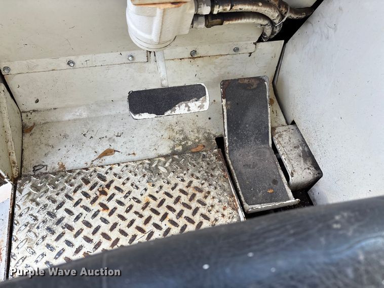 image for item DU1492 Elgin Pelican HH sweeper