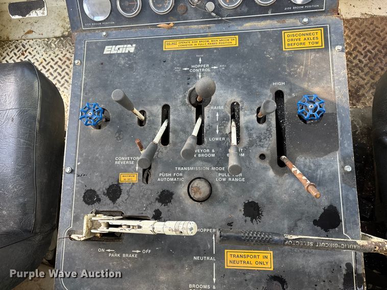 image for item DU1492 Elgin Pelican HH sweeper