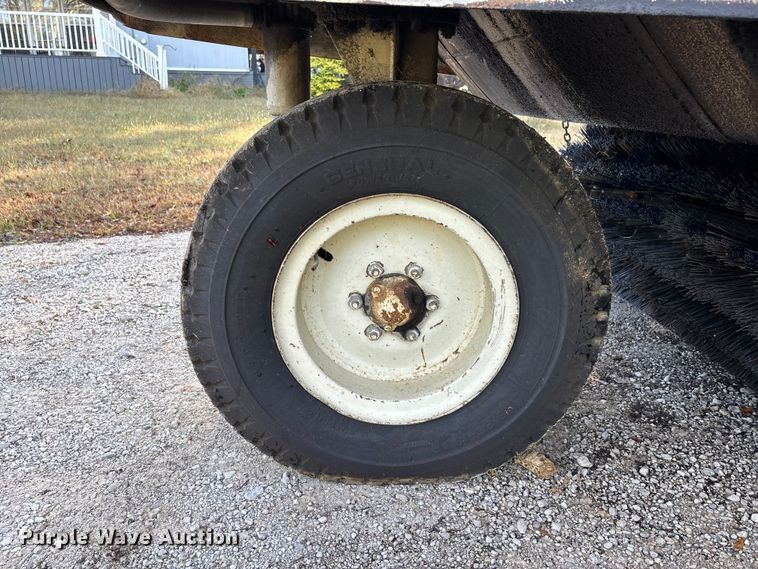 image for item DU1492 Elgin Pelican HH sweeper