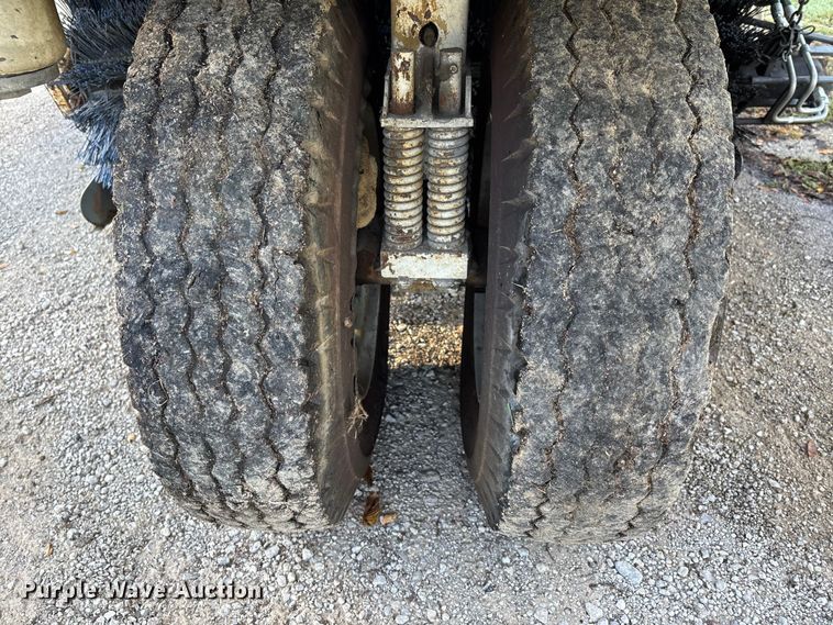 image for item DU1492 Elgin Pelican HH sweeper