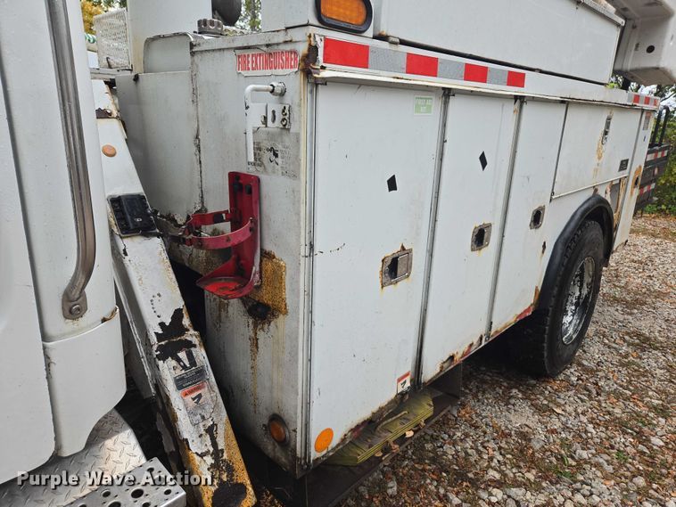 image for item DU2515 2008 Freightliner Business Class M2 bucket truck