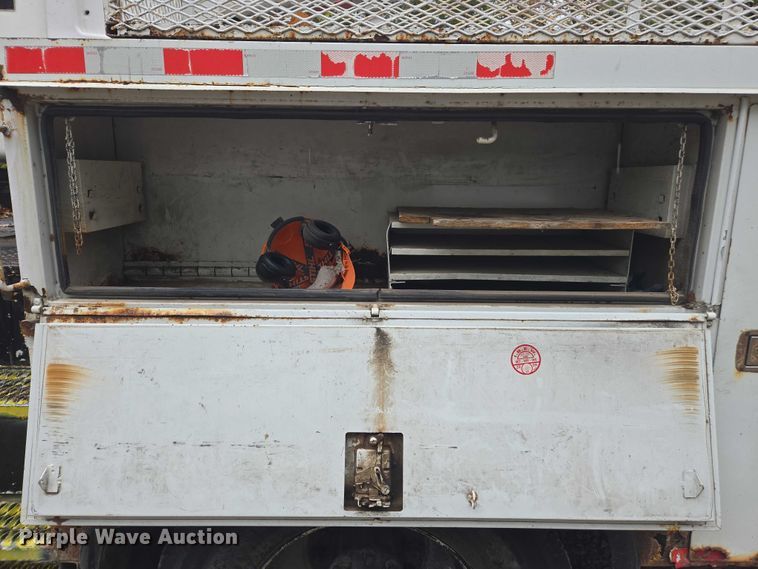 image for item DU2515 2008 Freightliner Business Class M2 bucket truck