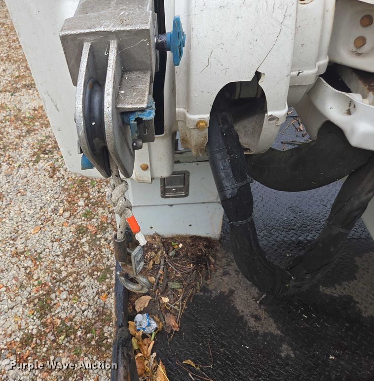 image for item DU2515 2008 Freightliner Business Class M2 bucket truck