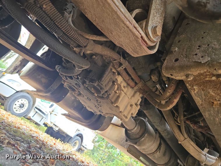 image for item DU2515 2008 Freightliner Business Class M2 bucket truck